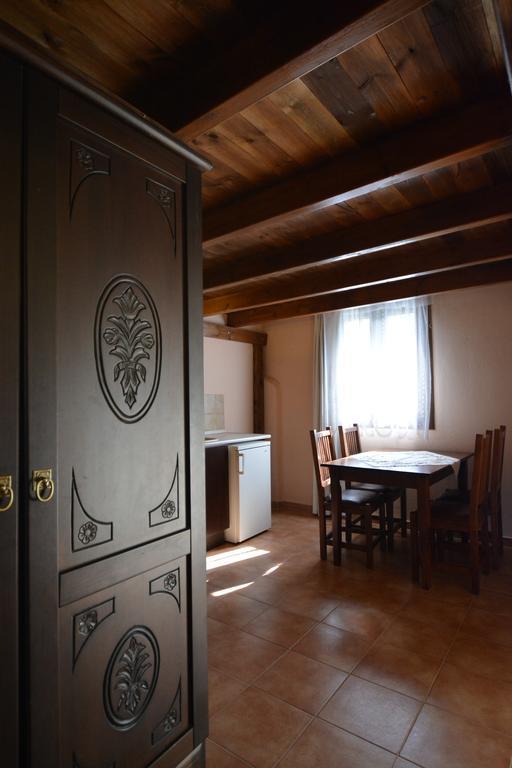 Guesthouse Rodamos Taxiarkhis  Bagian luar foto