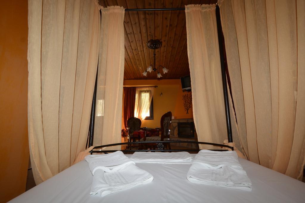 Guesthouse Rodamos Taxiarkhis  Bagian luar foto