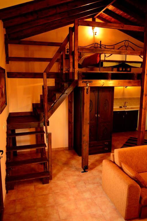 Guesthouse Rodamos Taxiarkhis  Bagian luar foto